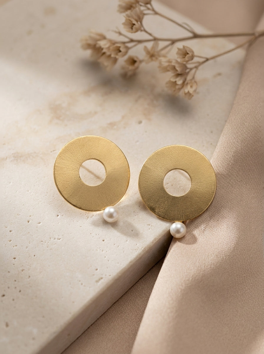 Solar Pearl Earrings