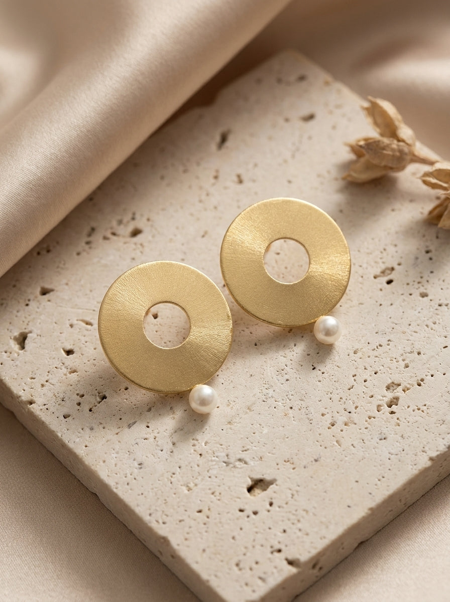 Solar Pearl Earrings