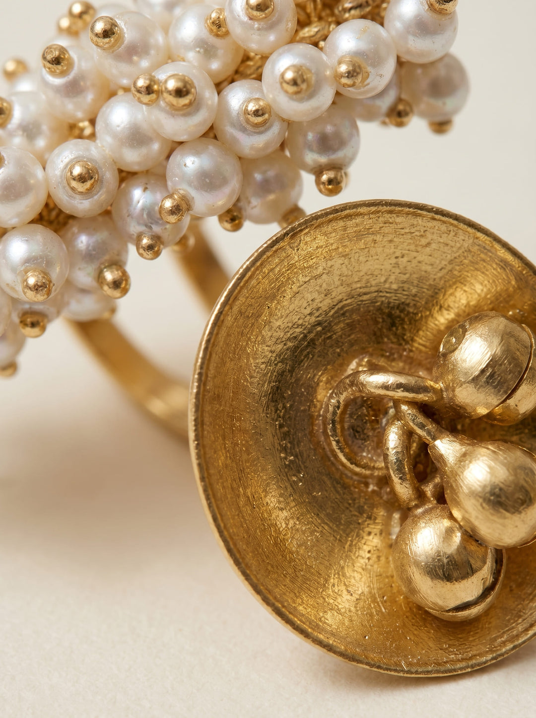 Pearl Crest Ring
