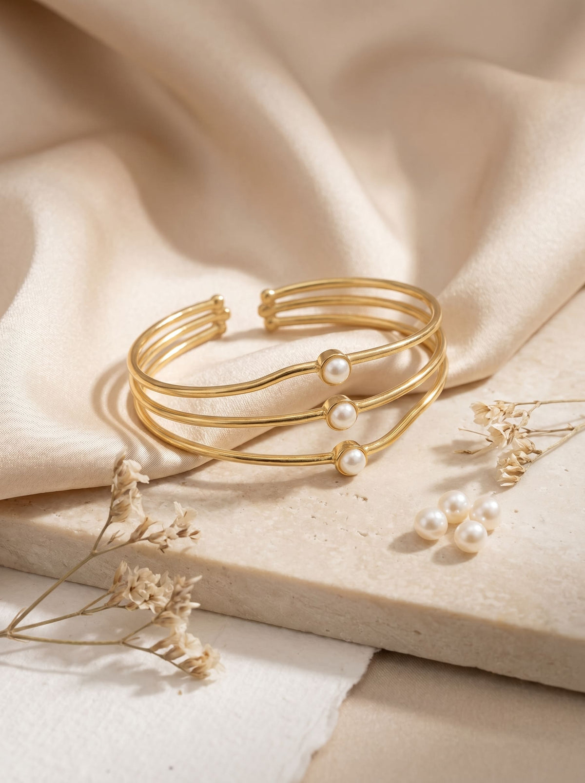 Pearl Orbit Bracelet