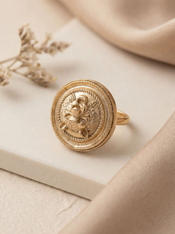 Regal Crest Ring