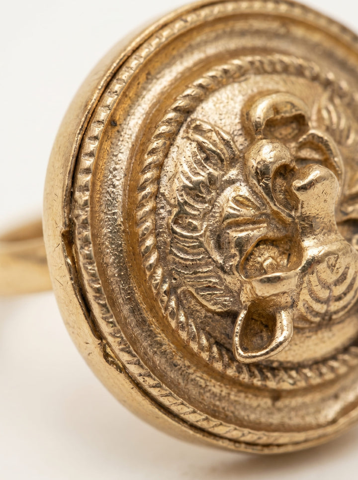 Regal Crest Ring