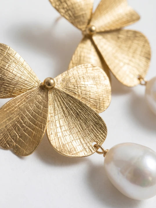 Petal Pearl Earrings